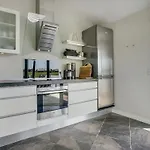 Helena - 250m From The Sea By Interhome