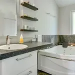 Сasa de vacaciones Helena - 250m From The Sea By Interhome
