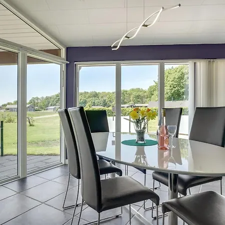 Helena - 250m From The Sea By Interhome Feriehus