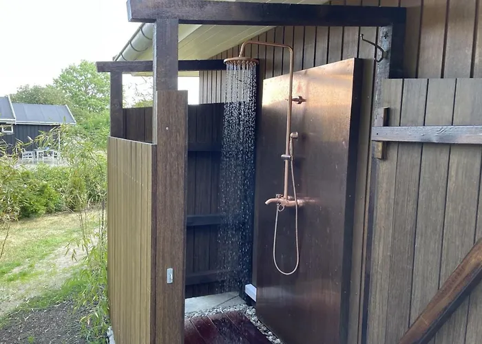 Дом отдыха Helena - 250m From The Sea By Interhome